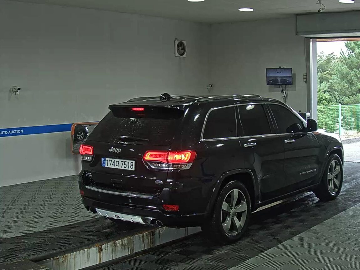 JEEP GRAND CHEROKEE (WK2) 3.0 V6 TURBO DIESEL OVERLAND 2016 - zdjęcie 5