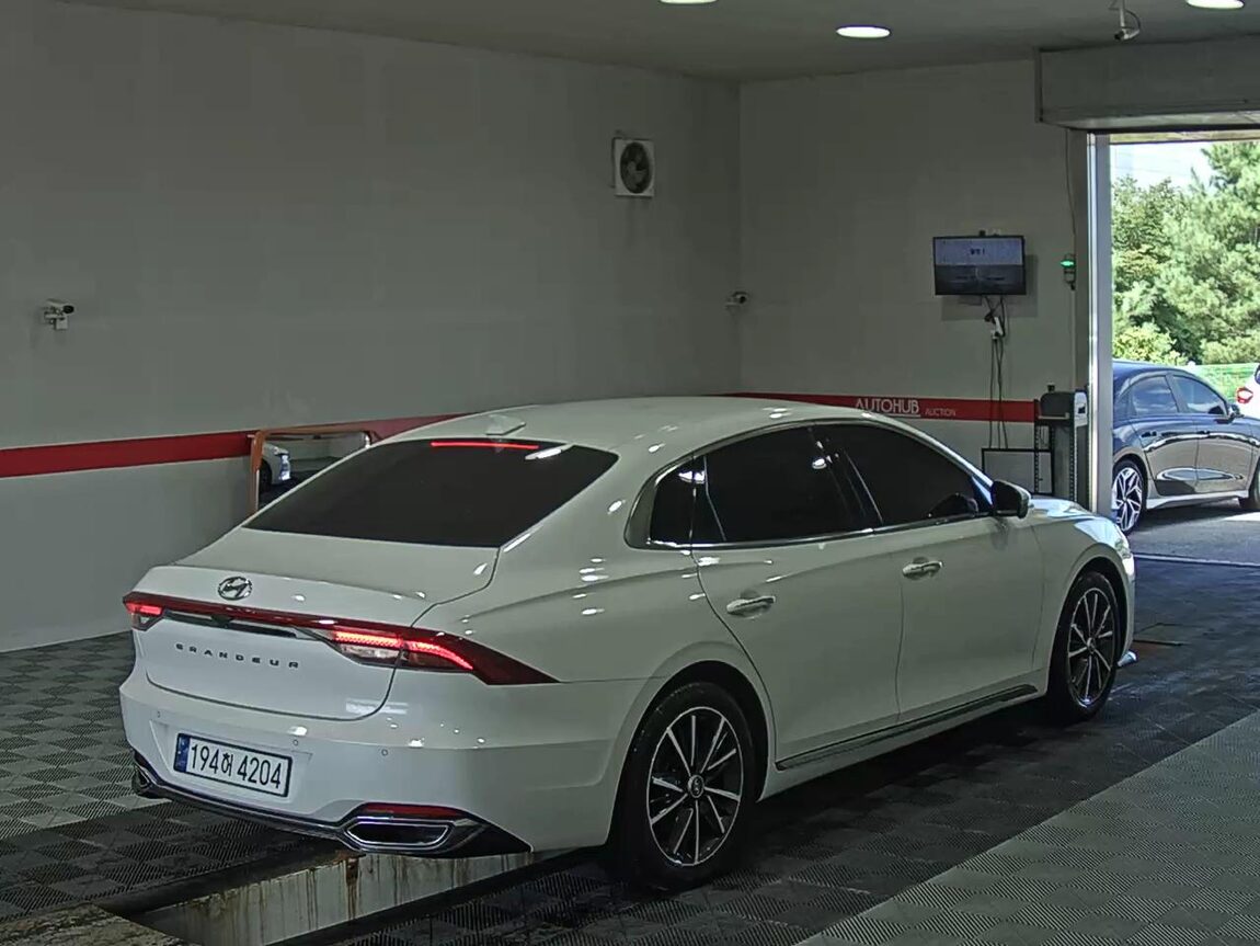 HYUNDAI THE NEW GRANDEUR IG GASOLINE 2.5 LE BLANC 2023 - zdjęcie 5