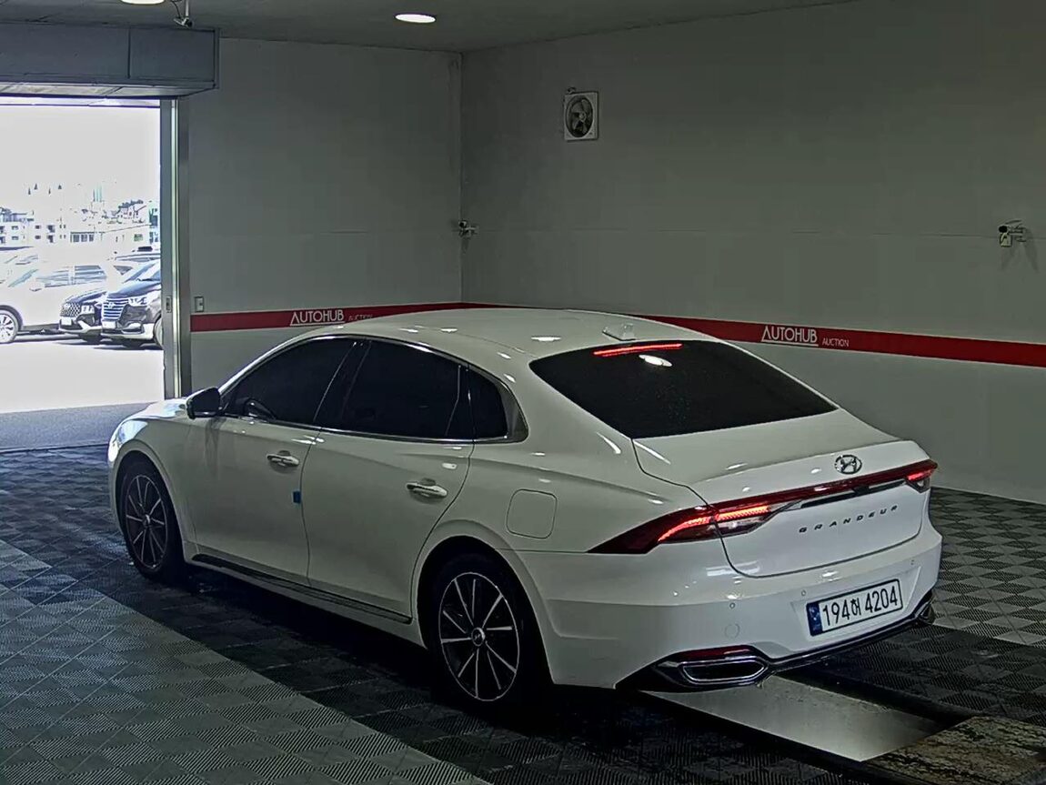 HYUNDAI THE NEW GRANDEUR IG GASOLINE 2.5 LE BLANC 2023 - zdjęcie 6