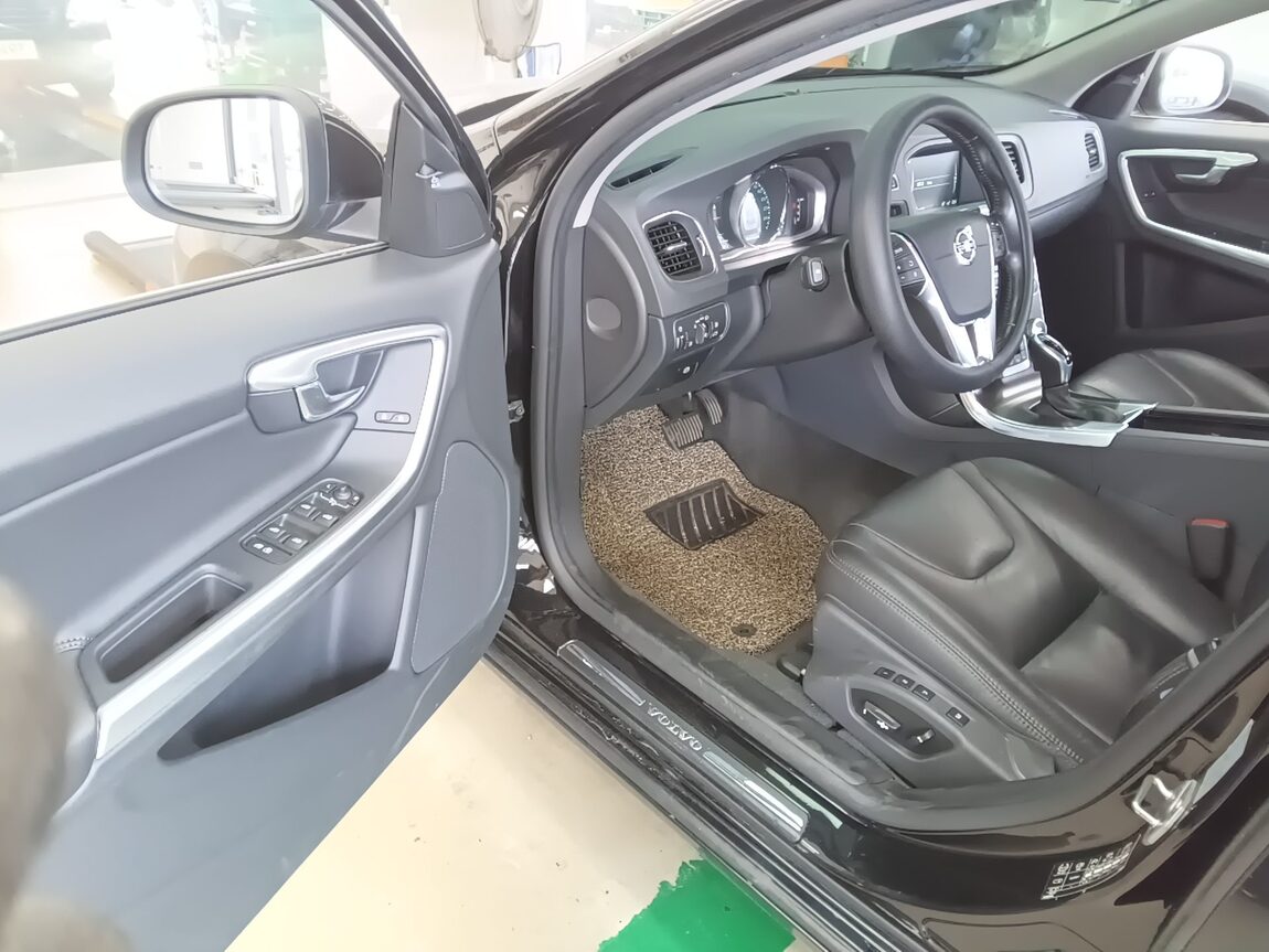 VOLVO V60 D3 MOMENTUM 2016 - zdjęcie 10