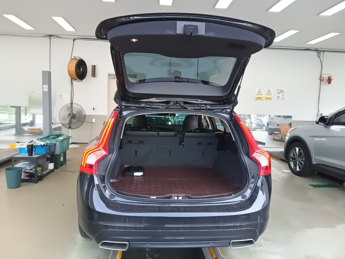 VOLVO V60 D3 MOMENTUM 2016 - zdjęcie 15