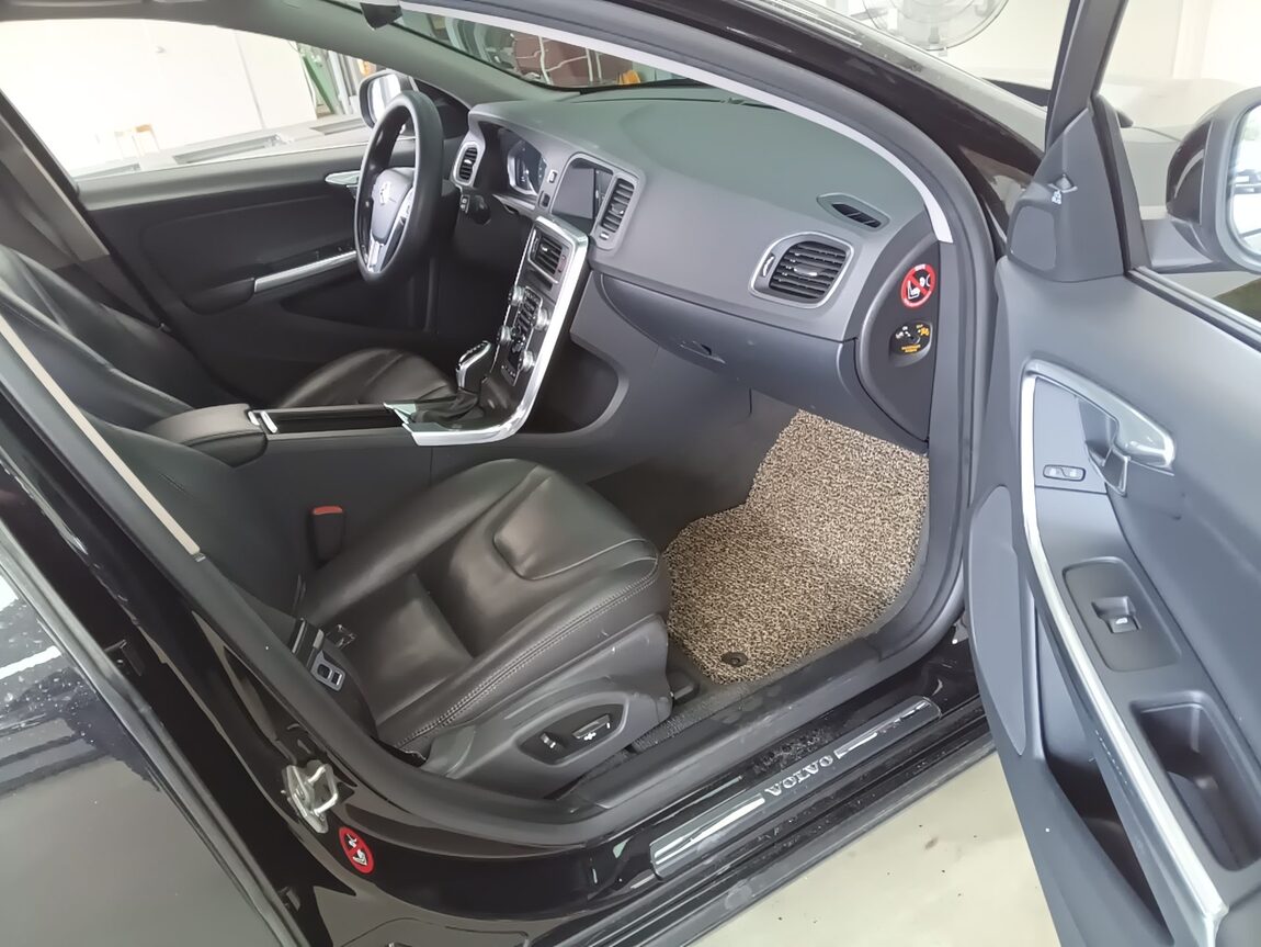 VOLVO V60 D3 MOMENTUM 2016 - zdjęcie 14