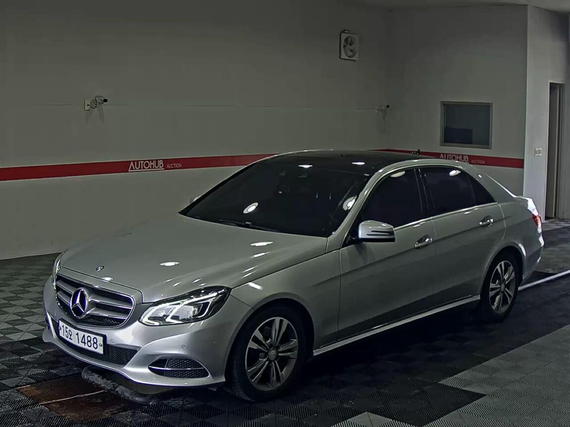 MERCEDES-BENZ E-CLASS (4TH GEN) E250 CDI 4MATIC 2014 - zdjęcie 2