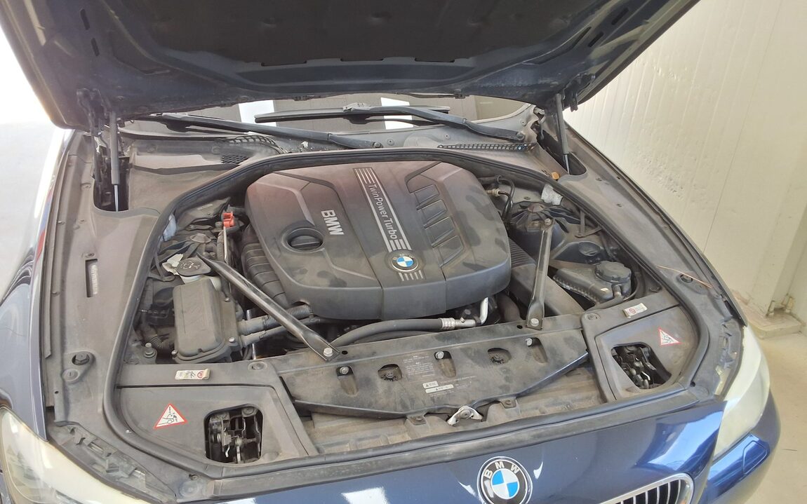 BMW 5 SERIES (6TH GEN) 520d 2013 - zdjęcie 23