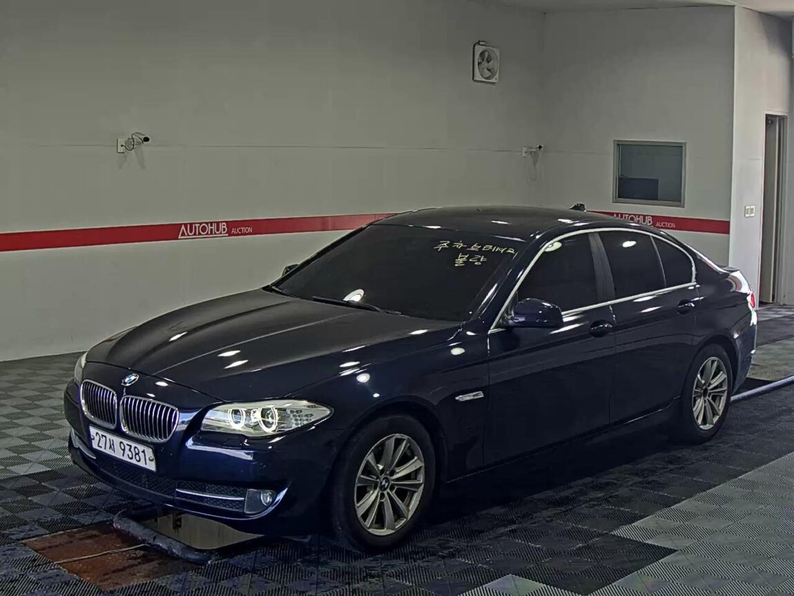 BMW 5 SERIES (6TH GEN) 520d 2013 - zdjęcie 2
