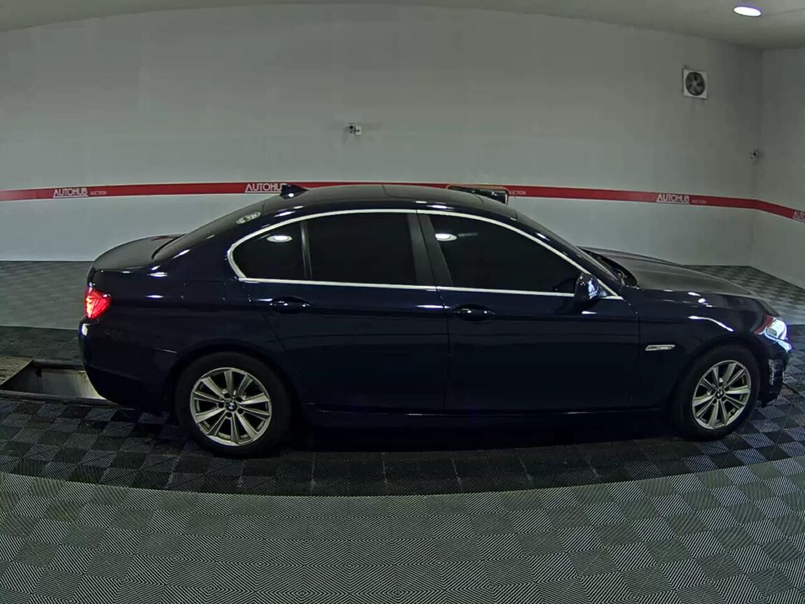 BMW 5 SERIES (6TH GEN) 520d 2013 - zdjęcie 4