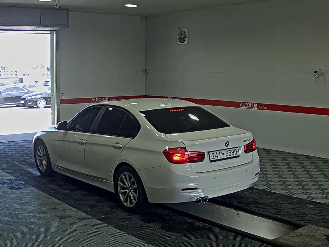 BMW 3 SERIES (6TH GEN) 320d 2017 - zdjęcie 6