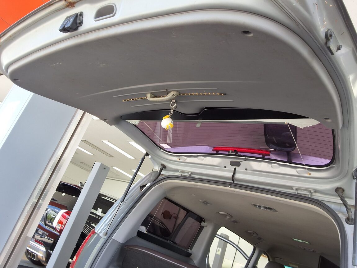 HYUNDAI GRAND STAREX 12-SEATER DIESEL CVX VALUE 2011 - zdjęcie 16
