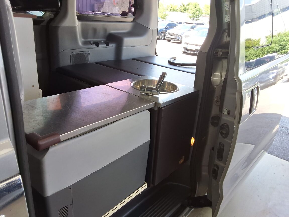 HYUNDAI GRAND STAREX 12-SEATER DIESEL CVX VALUE 2011 - zdjęcie 12