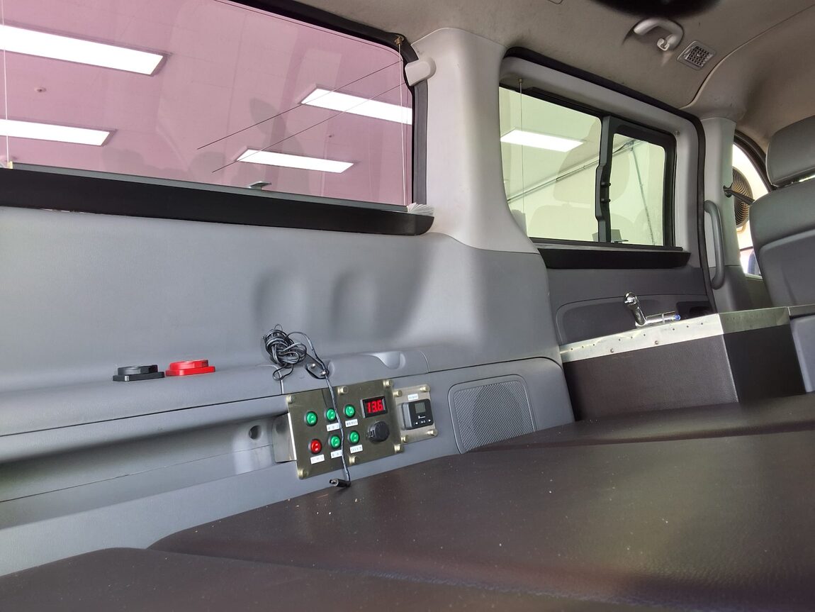 HYUNDAI GRAND STAREX 12-SEATER DIESEL CVX VALUE 2011 - zdjęcie 35