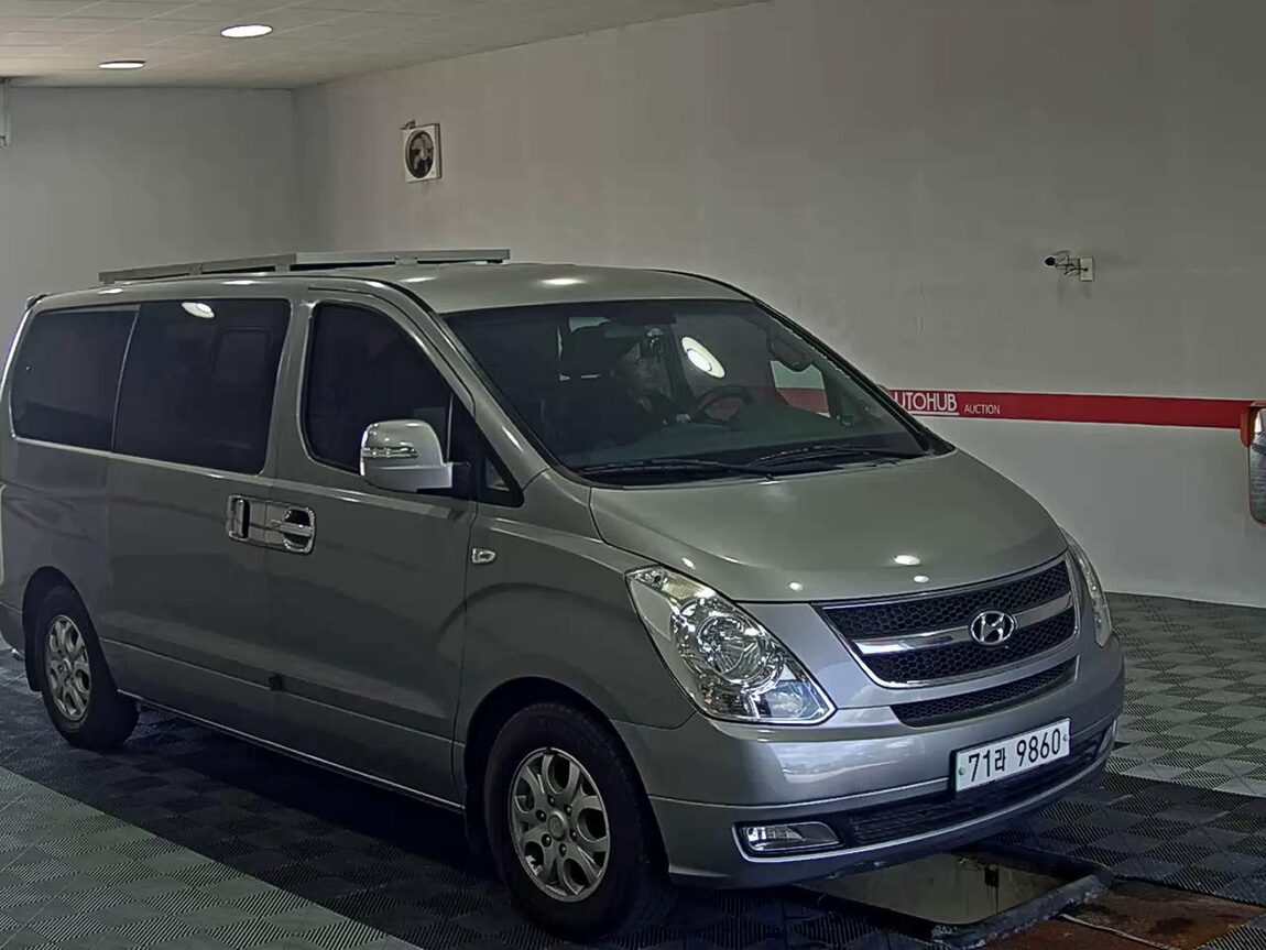 HYUNDAI GRAND STAREX 12-SEATER DIESEL CVX VALUE 2011 - zdjęcie 3