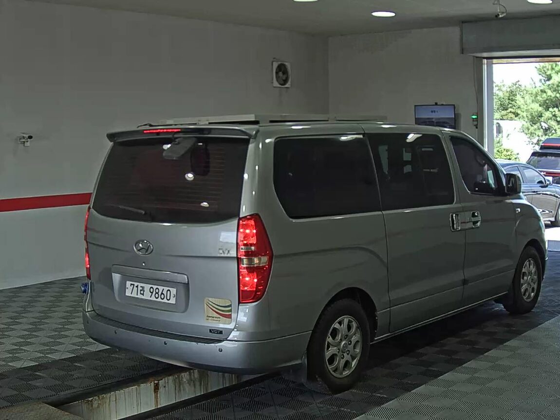 HYUNDAI GRAND STAREX 12-SEATER DIESEL CVX VALUE 2011 - zdjęcie 5