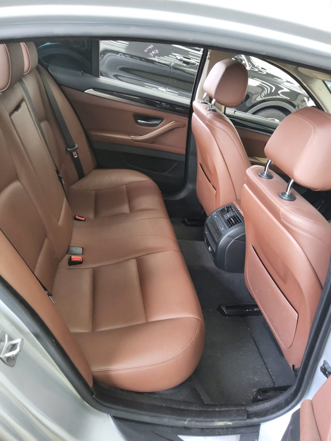 BMW 5 SERIES (6TH GEN) 520d xDRIVE 2014 - zdjęcie 13