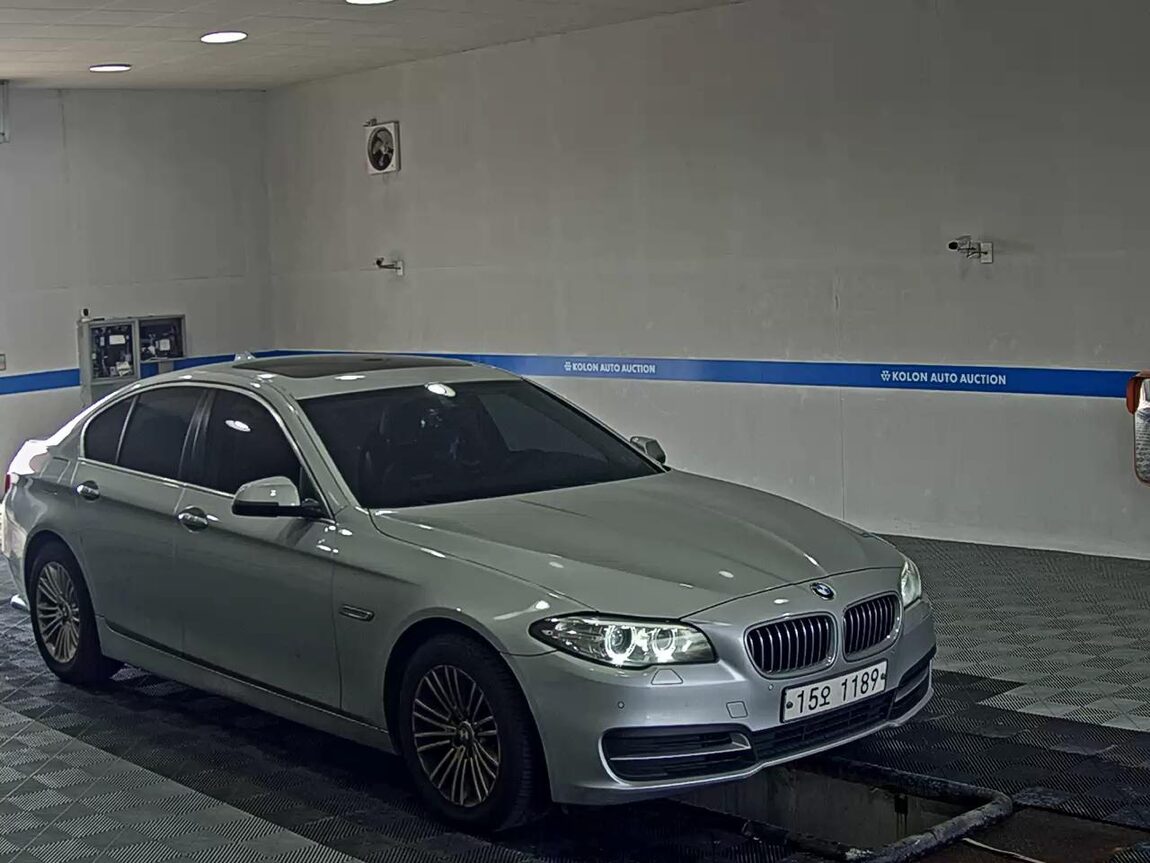 BMW 5 SERIES (6TH GEN) 520d xDRIVE 2014 - zdjęcie 3