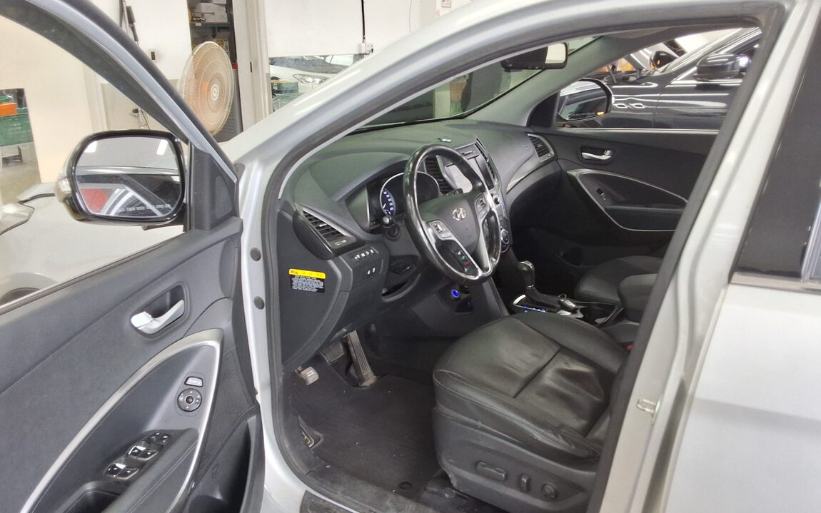 HYUNDAI SANTA FE THE PRIME DIESEL R2.0 2WD PREMIUM 2018 - zdjęcie 10