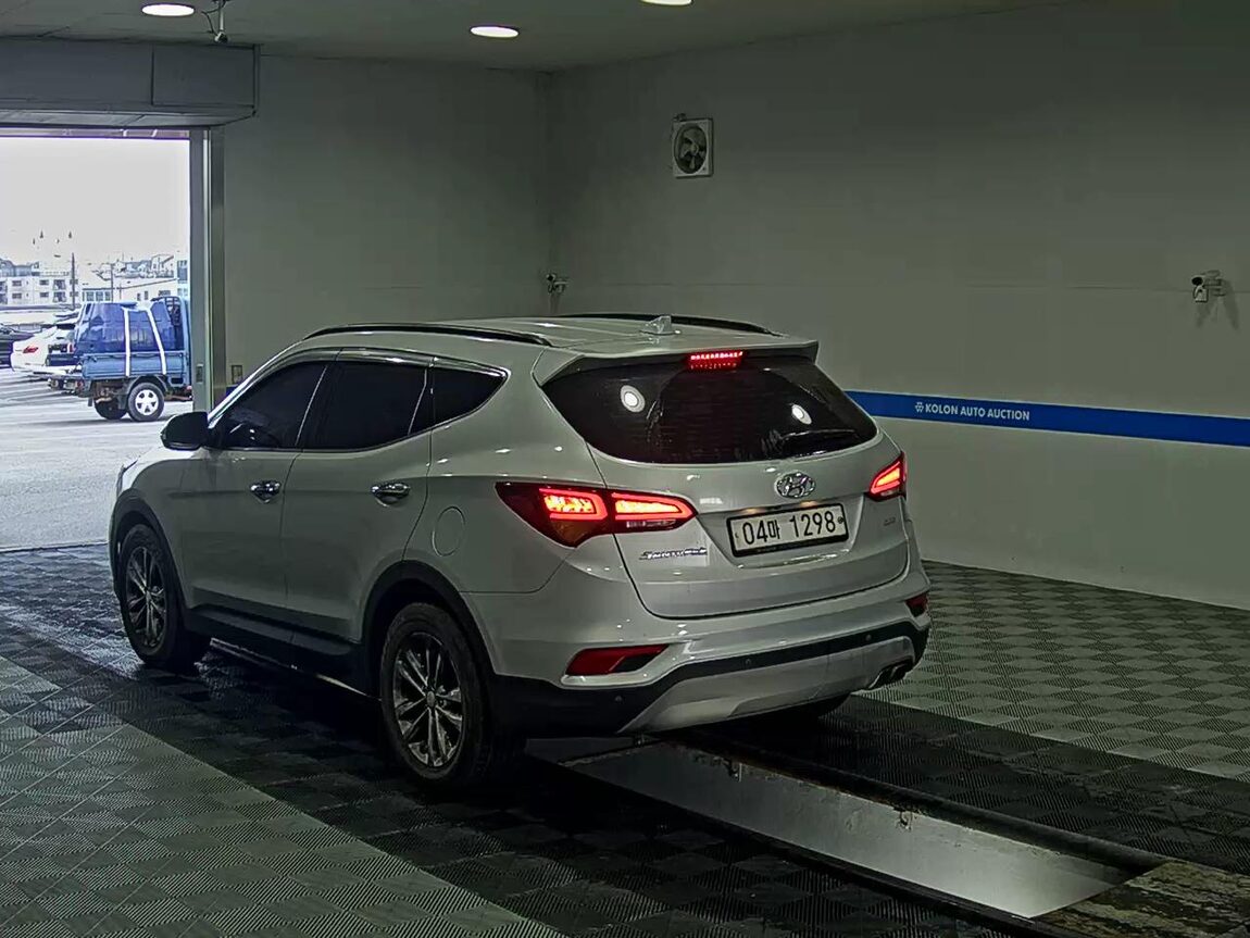 HYUNDAI SANTA FE THE PRIME DIESEL R2.0 2WD PREMIUM 2018 - zdjęcie 6