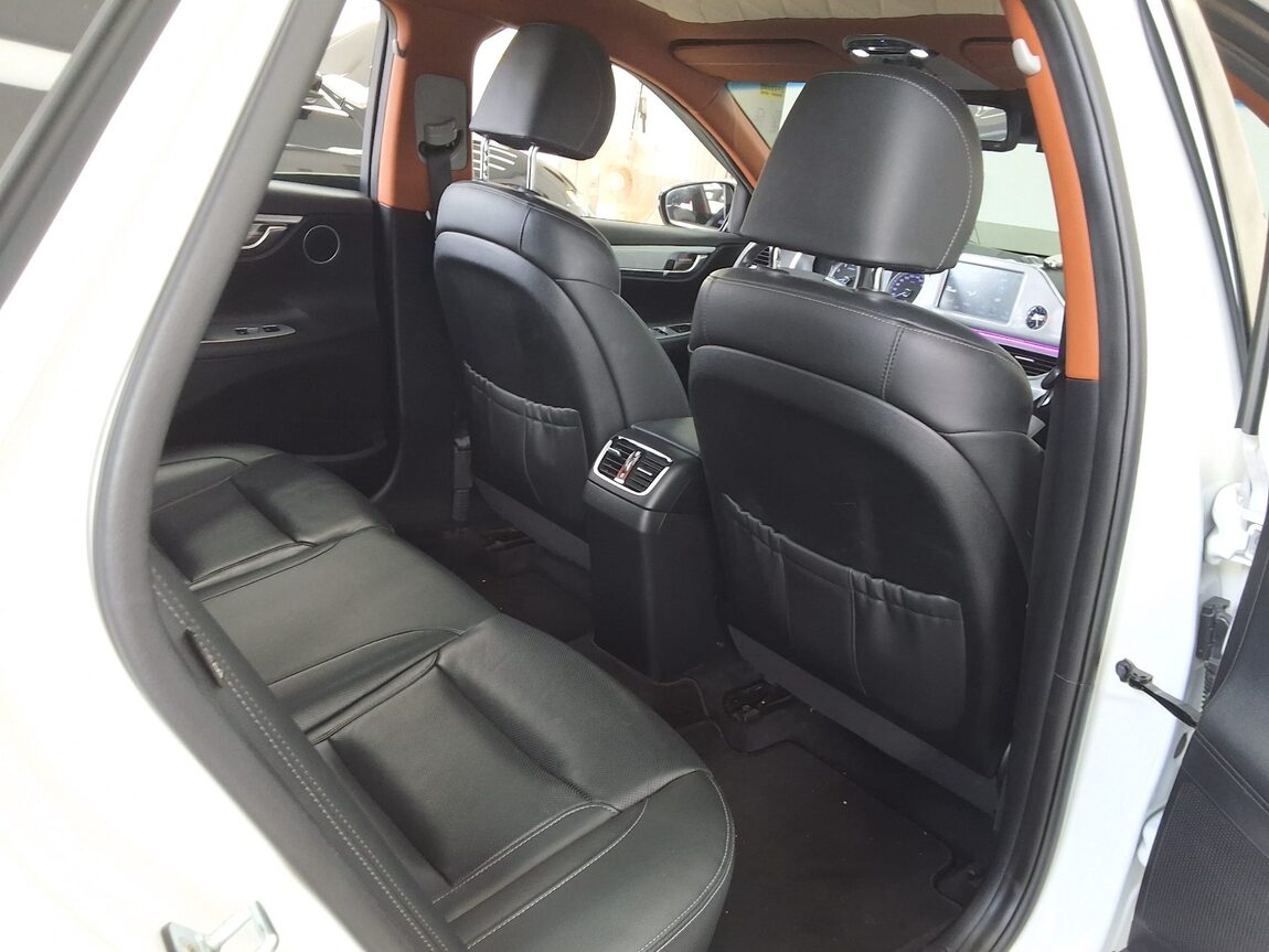 HYUNDAI GRANDEUR IG 2.4 GDi PREMIUM 2019 - zdjęcie 13