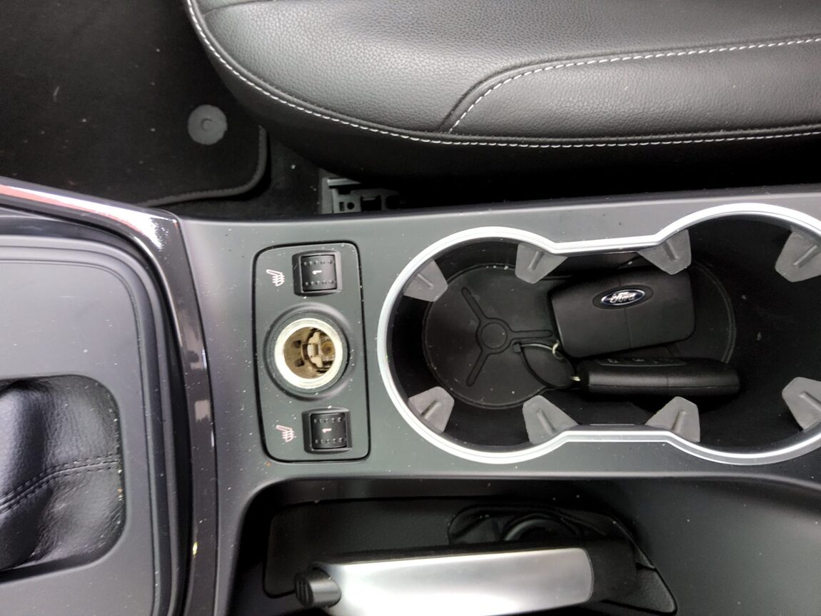 FORD KUGA 2.0 DIESEL TREND 2016 - zdjęcie 19