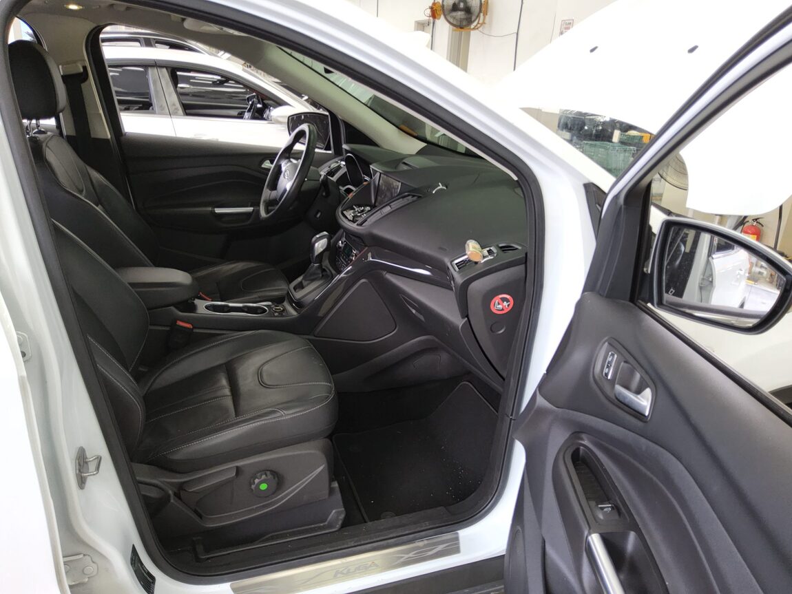 FORD KUGA 2.0 DIESEL TREND 2016 - zdjęcie 14