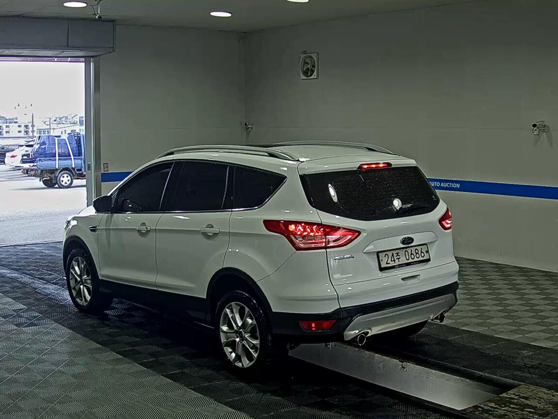 FORD KUGA 2.0 DIESEL TREND 2016 - zdjęcie 6