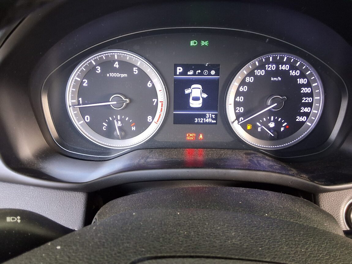 HYUNDAI GRANDEUR IG 3.0 LPi RENTAL CAR MODERN 2018 - zdjęcie 9