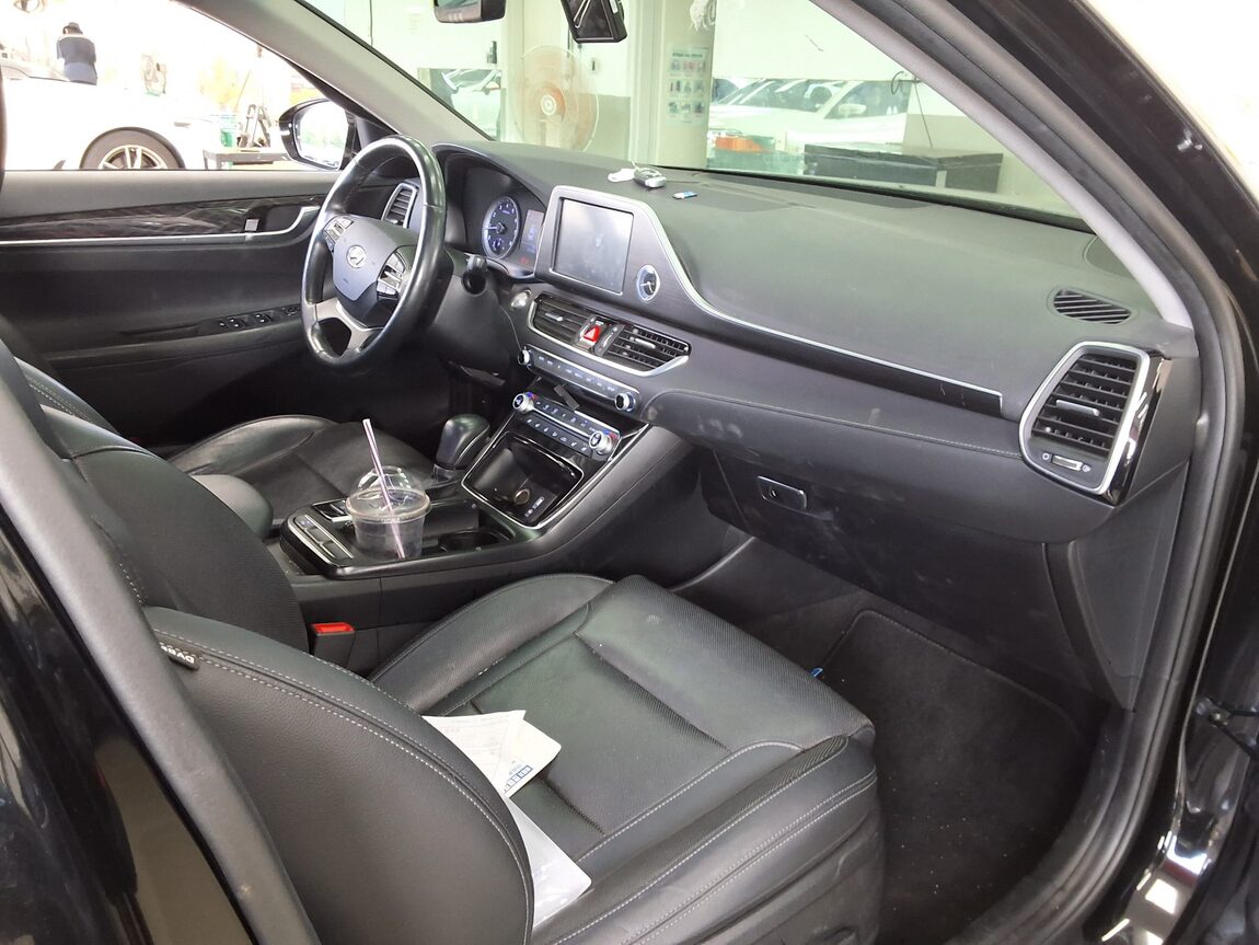 HYUNDAI GRANDEUR IG 3.0 LPi RENTAL CAR MODERN 2018 - zdjęcie 14