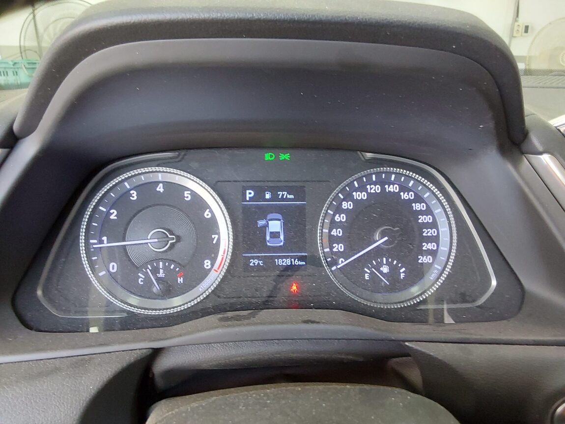 HYUNDAI SONATA (DN8) G2.0 PREMIUM 2020 - zdjęcie 9