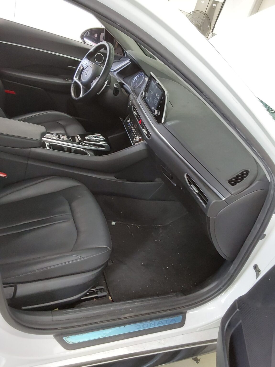 HYUNDAI SONATA (DN8) G2.0 PREMIUM 2020 - zdjęcie 14