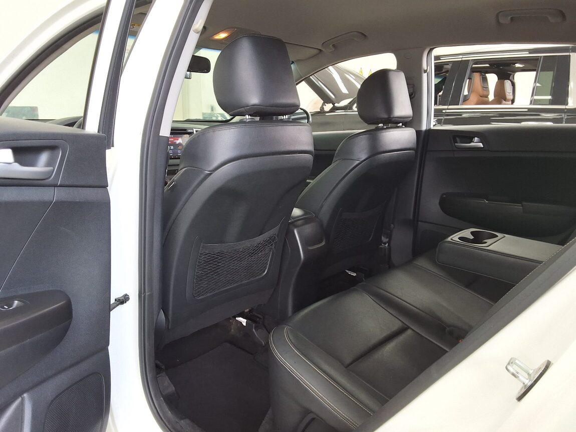 KIA NEW SPORTAGE R2.0 2WD TRENDY 2016 - zdjęcie 12