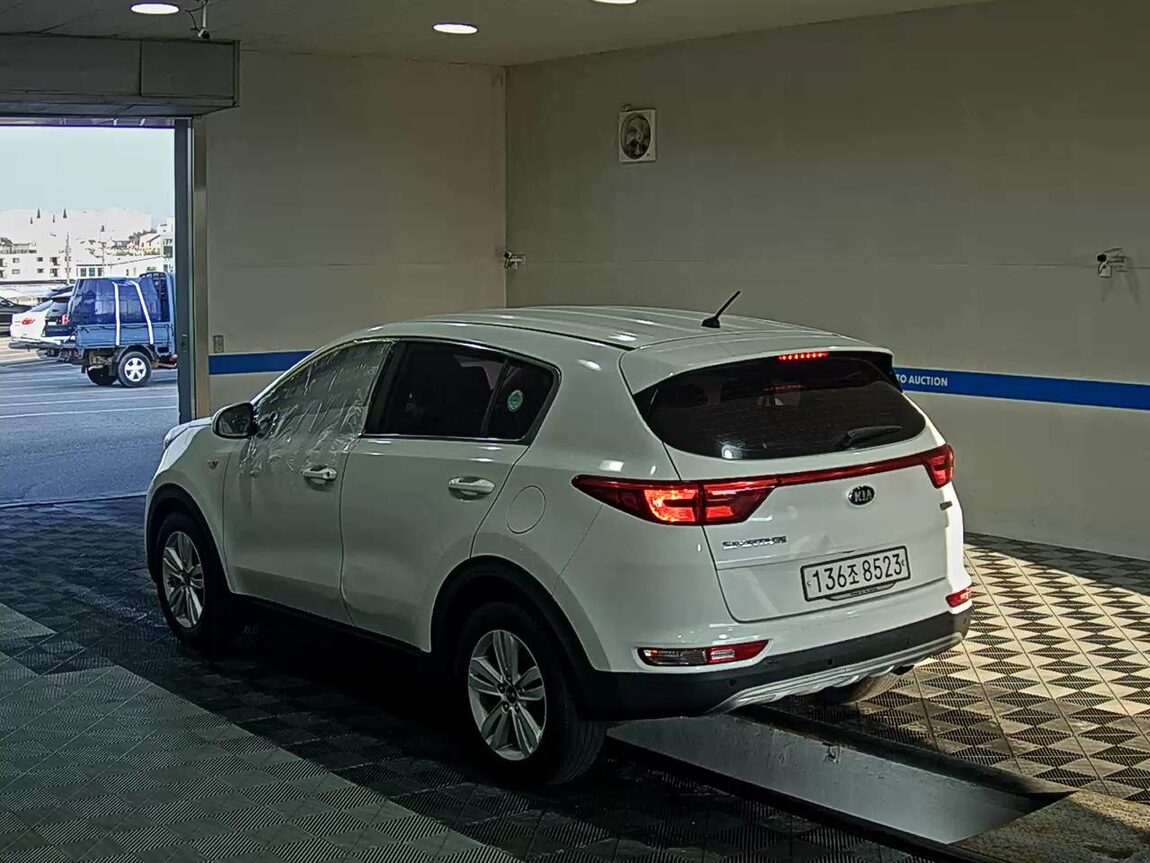 KIA NEW SPORTAGE R2.0 2WD TRENDY 2016 - zdjęcie 6