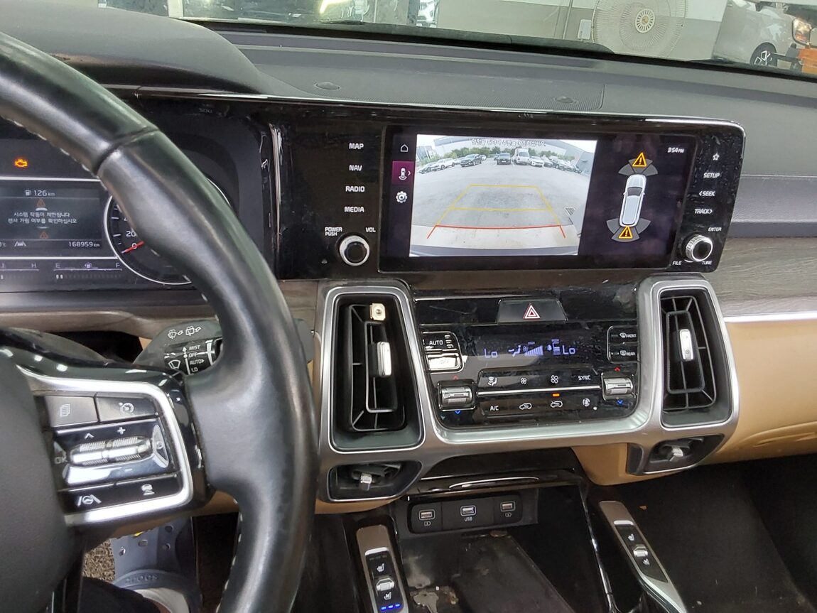 KIA NEW SORENTO (MQ4) 2.2 DIESEL 2WD PRESTIGE 2022 - zdjęcie 17