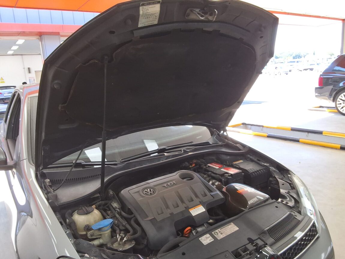 VOLKSWAGEN GOLF (6TH GEN) 2.0 GTD 2013 - zdjęcie 18