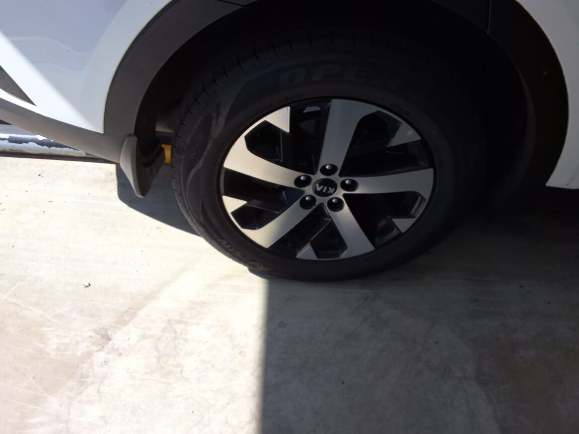 KIA NEW SORENTO (MQ4) 2.2 DIESEL 2WD TRENDY 2021 - zdjęcie 22