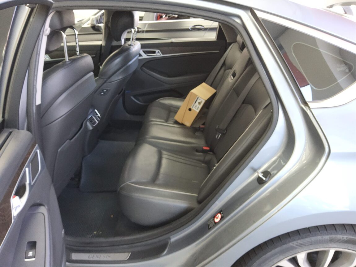 HYUNDAI GENESIS DH G330 AWD PREMIUM 2015 - zdjęcie 12