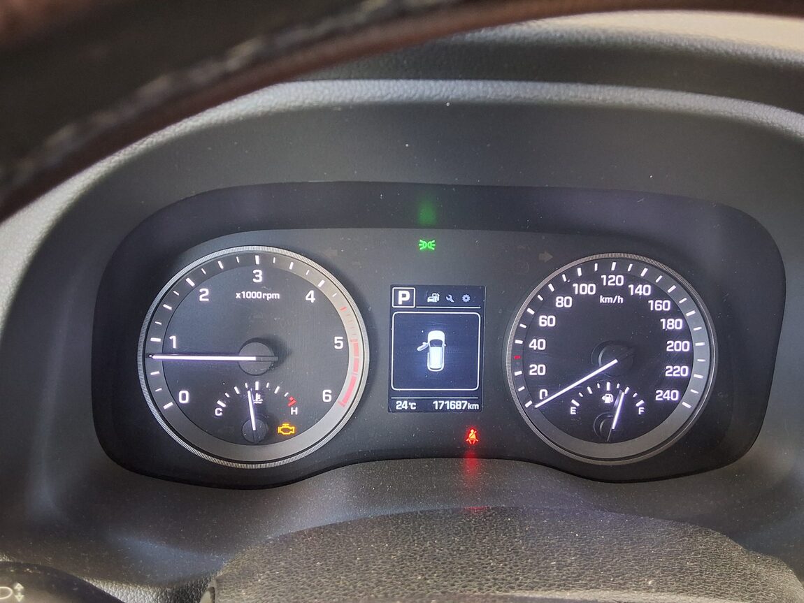 HYUNDAI ALL NEW TUCSON DIESEL 1.7 2WD MODERN 2016 - zdjęcie 9