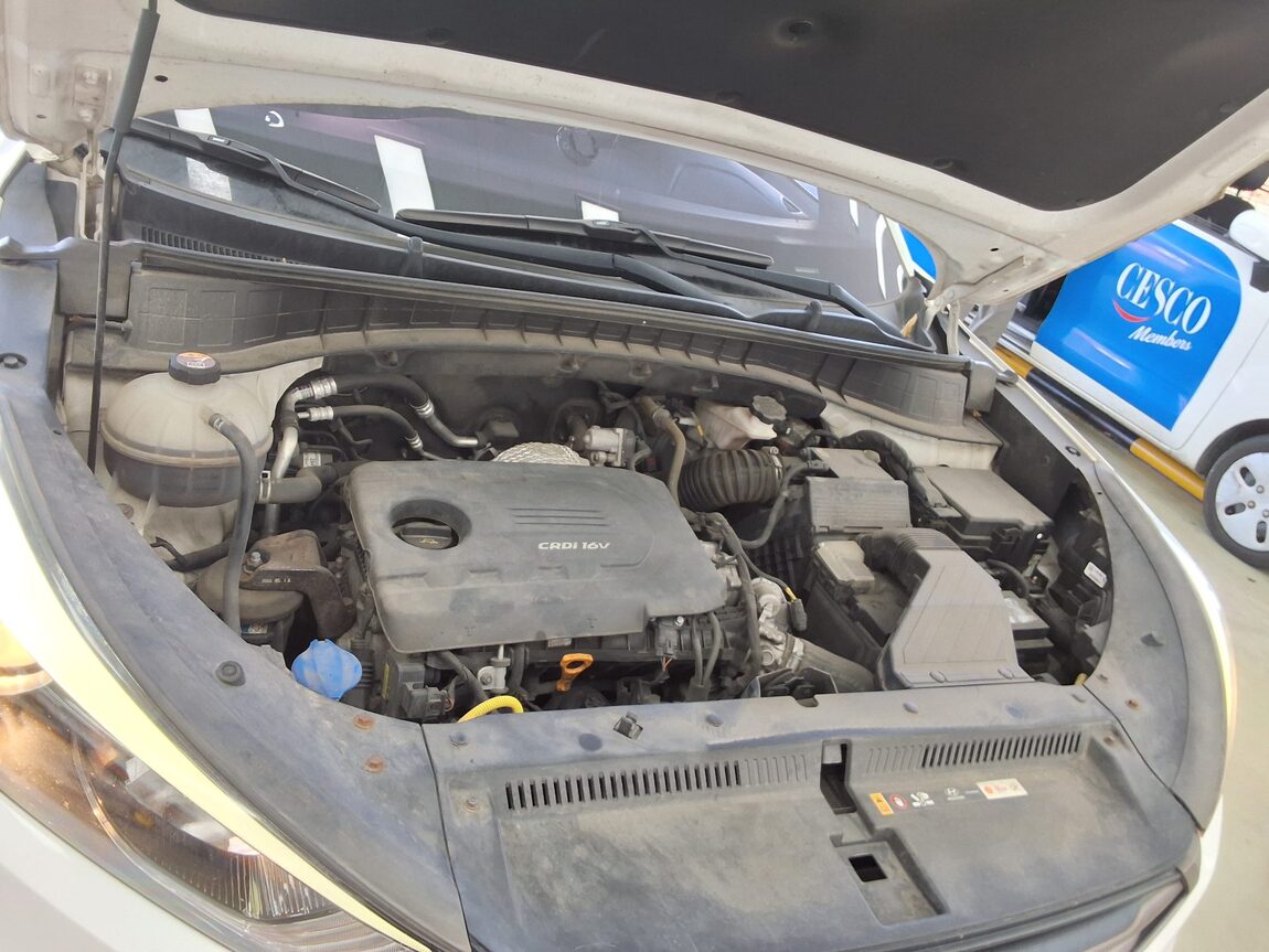 HYUNDAI ALL NEW TUCSON DIESEL 1.7 2WD MODERN 2016 - zdjęcie 20