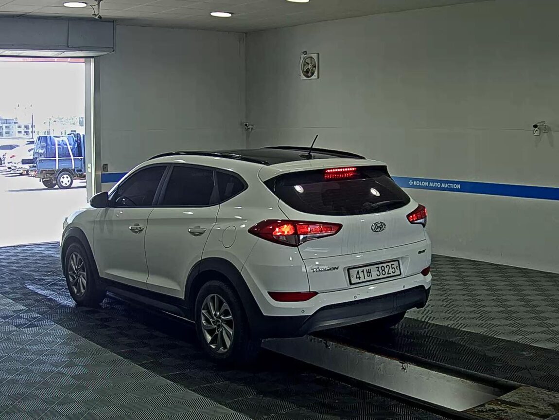 HYUNDAI ALL NEW TUCSON DIESEL 1.7 2WD MODERN 2016 - zdjęcie 6