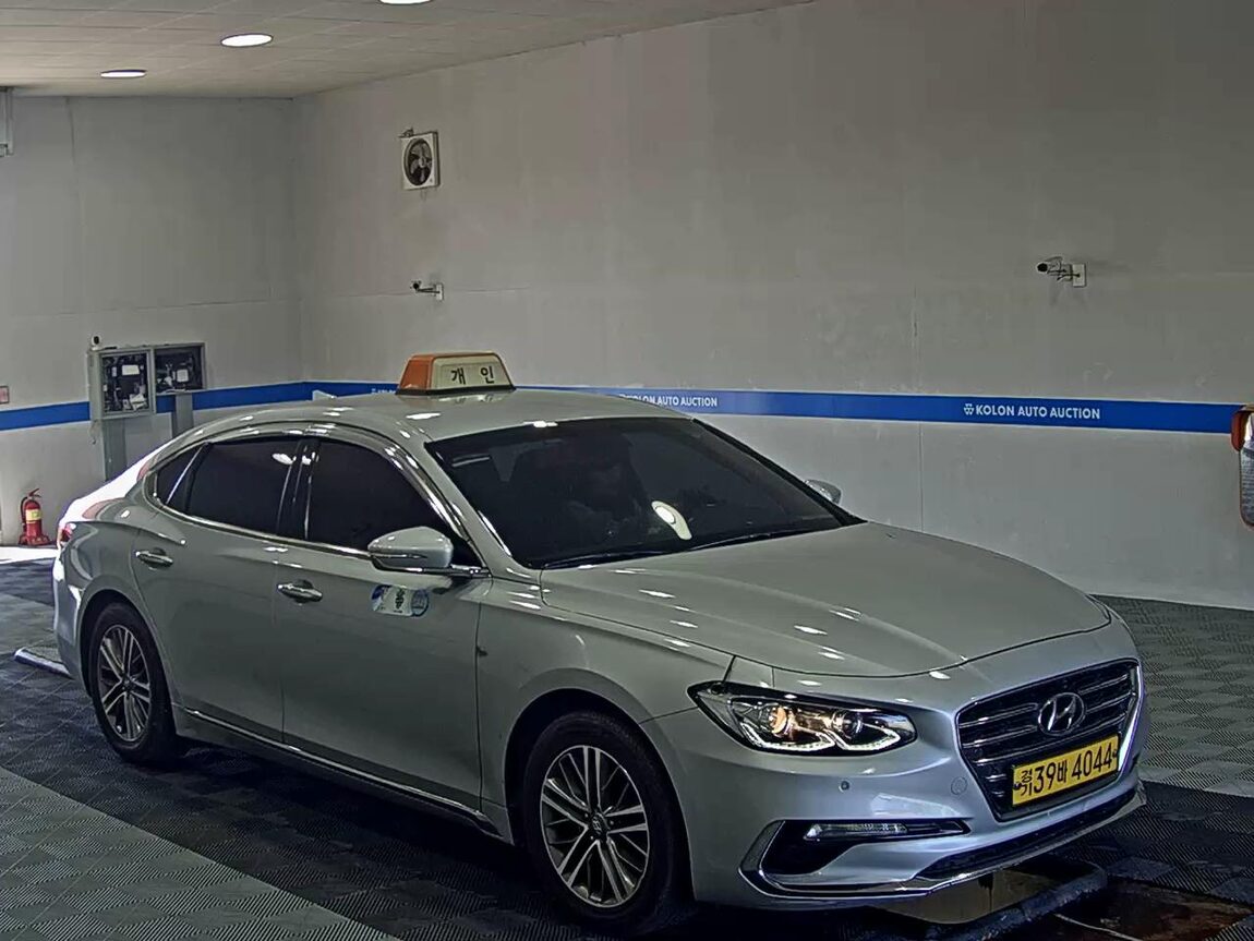 HYUNDAI GRANDEUR IG 3.0 LPi TAXI DELUXE TYPE 2019 - zdjęcie 3