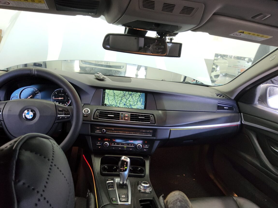 BMW 5 SERIES (6TH GEN) 520d 2013 - zdjęcie 11
