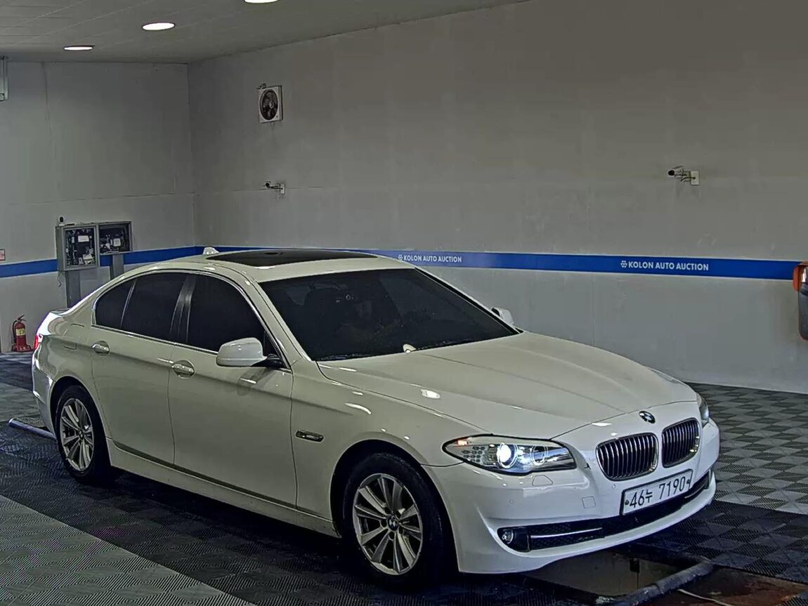 BMW 5 SERIES (6TH GEN) 520d 2013 - zdjęcie 3