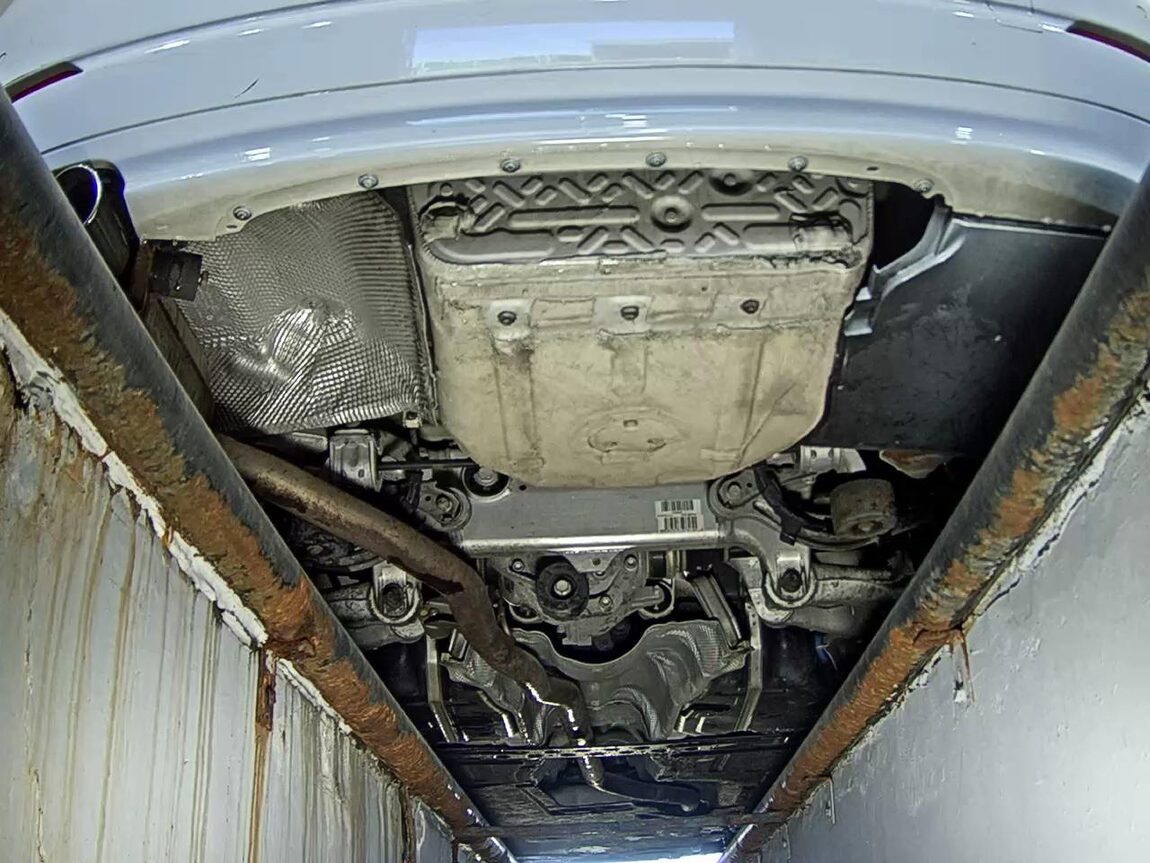 BMW 5 SERIES (6TH GEN) 520d 2013 - zdjęcie 8