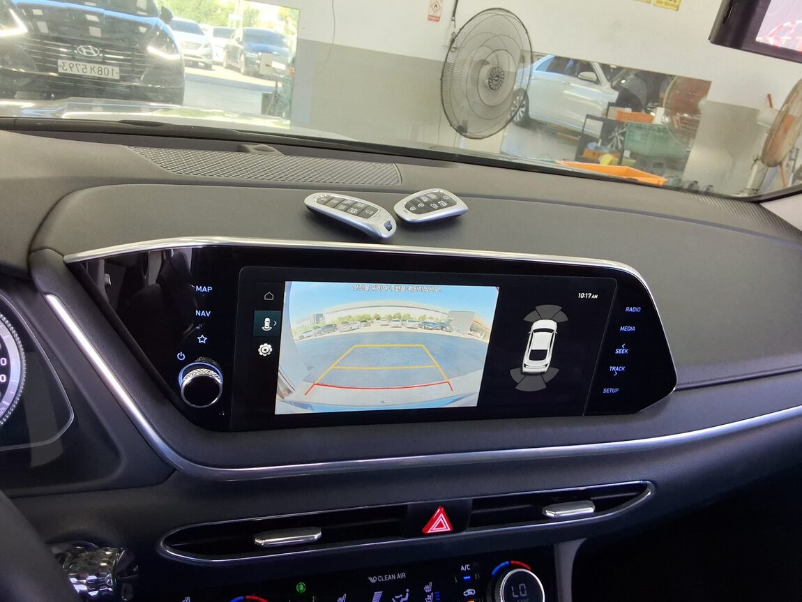 HYUNDAI SONATA (DN8) G2.0 PREMIUM FAMILY 2021 - zdjęcie 18