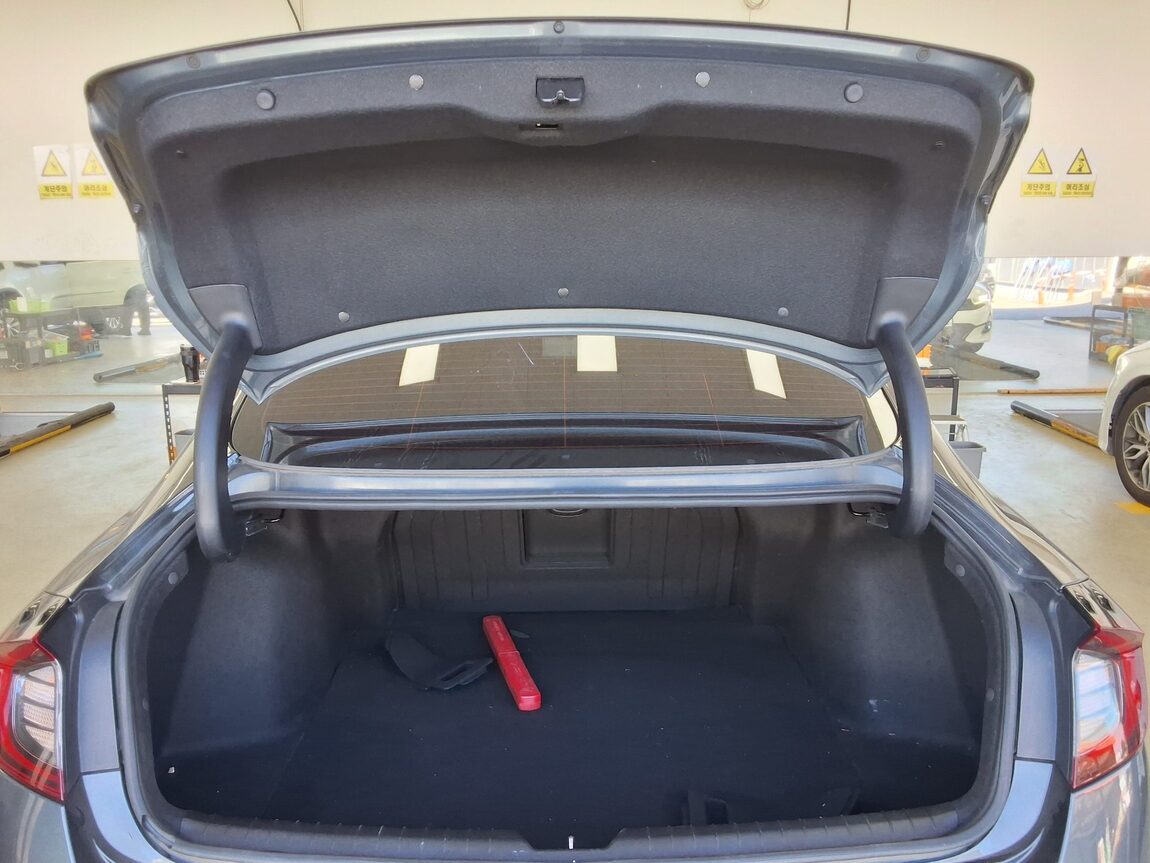 HYUNDAI SONATA (DN8) G2.0 PREMIUM FAMILY 2021 - zdjęcie 15