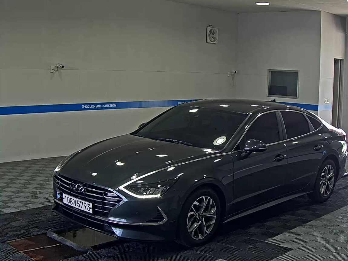 HYUNDAI SONATA (DN8) G2.0 PREMIUM FAMILY 2021 - zdjęcie 2