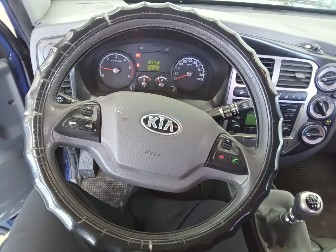 KIA BONGO III CARGO 1.2 TON STANDARD CAB EXTRA LONG WHEELBASE 2014 - zdjęcie 17