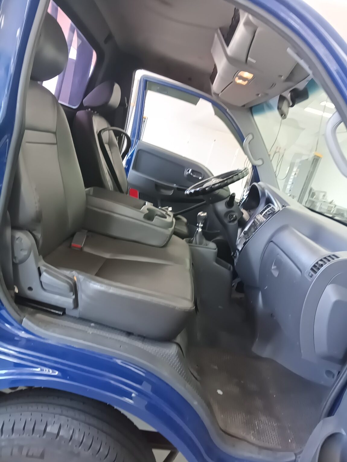 KIA BONGO III CARGO 1.2 TON STANDARD CAB EXTRA LONG WHEELBASE 2014 - zdjęcie 25