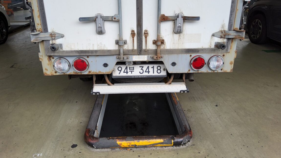 KIA BONGO III CARGO WING BODY 1 TON 2018 - zdjęcie 28