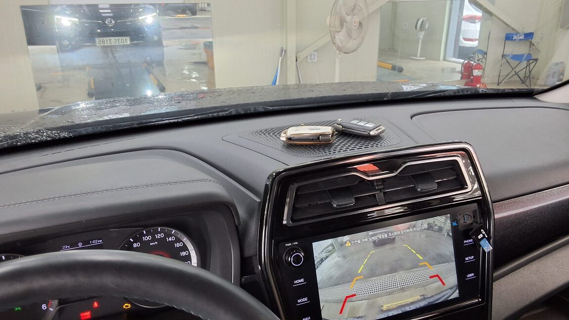 KG MOBILITY (SSANGYONG) VERY NEW TIVOLI 1.6 DIESEL 2WD V3 2021 - zdjęcie 24