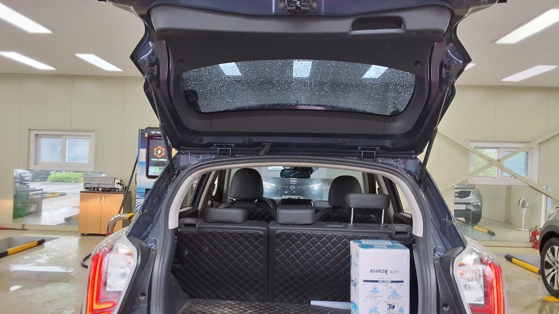 KG MOBILITY (SSANGYONG) VERY NEW TIVOLI 1.6 DIESEL 2WD V3 2021 - zdjęcie 16