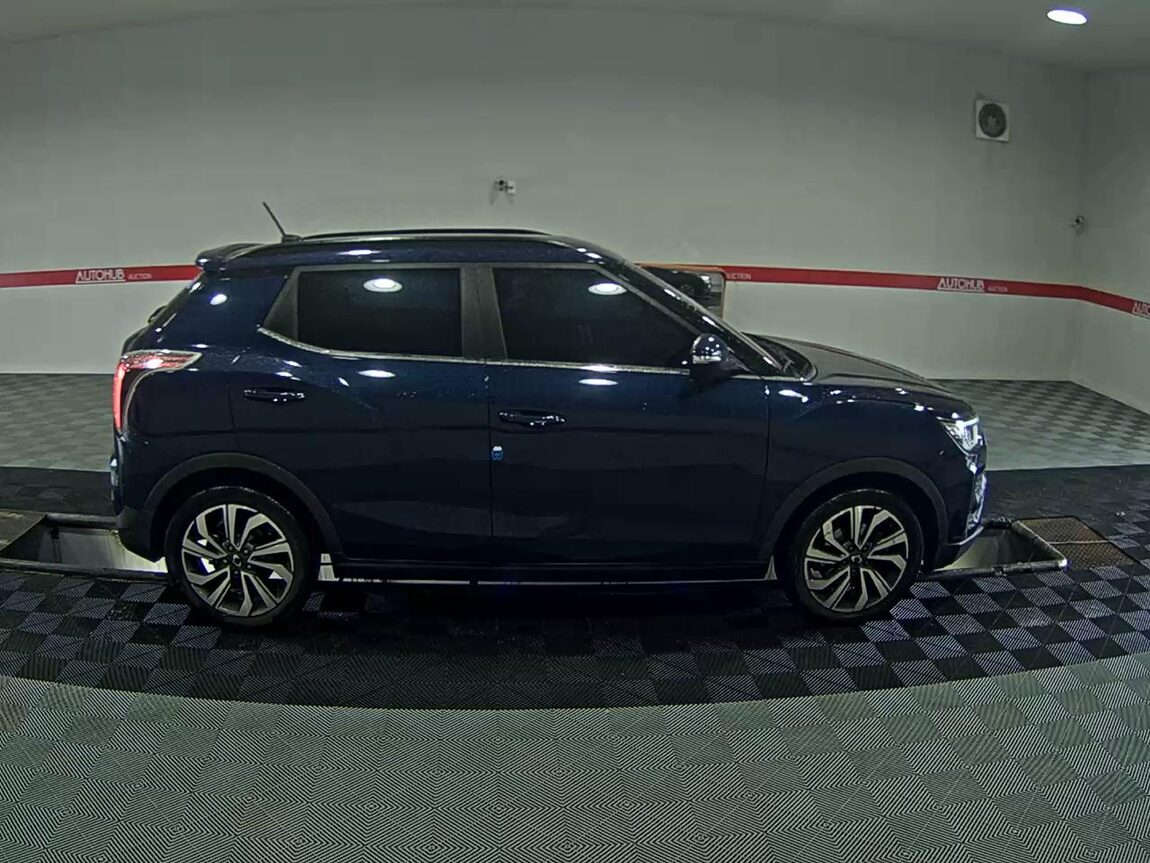 KG MOBILITY (SSANGYONG) VERY NEW TIVOLI 1.6 DIESEL 2WD V3 2021 - zdjęcie 4